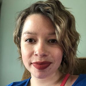 Meet your Posher, Janet